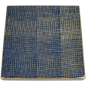Vahallan Wallpaper with Metallic Painted Edge